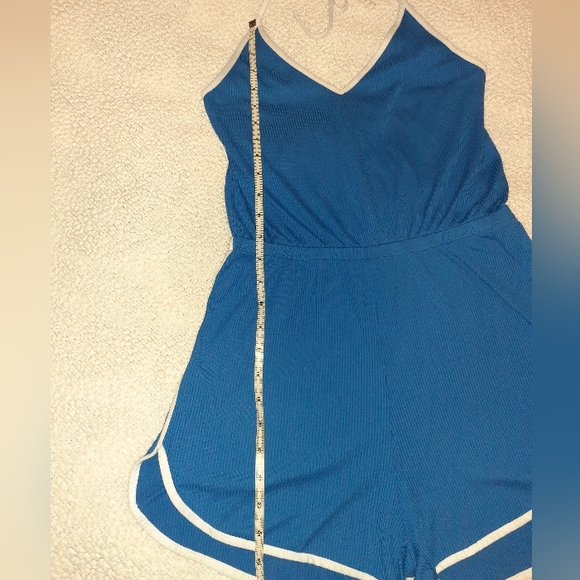 2 Rompers. Size Medium - Picture 4 of 9